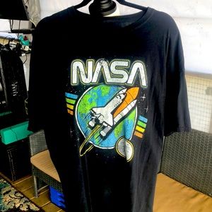 NASA tee 2x